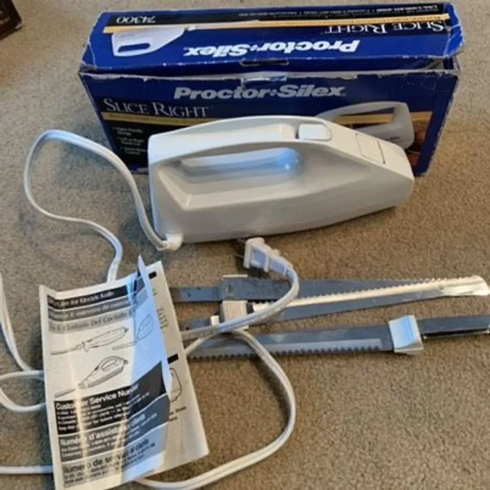 Proctor Silex Slice Right 74300 Electric Knife**WORKS**